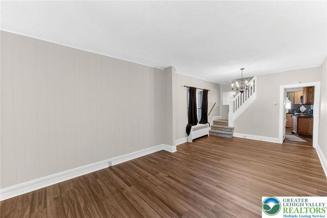 2427 Forest Street, Wilson Boro, PA 18042