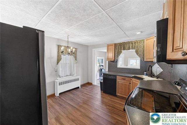 2427 Forest Street, Wilson Boro, PA 18042