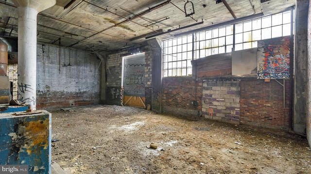 401 E ALLEGHENY AVE, Philadelphia, PA 19134