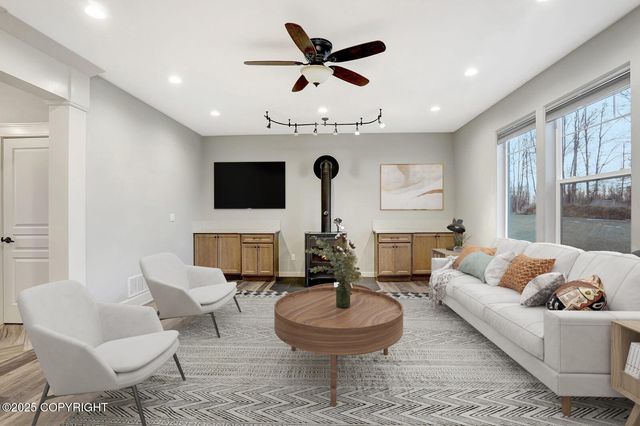 1760 W Amethyst Circle, Wasilla, AK 99654