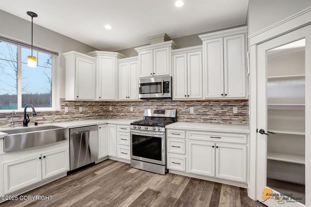 1760 W Amethyst Circle, Wasilla, AK 99654