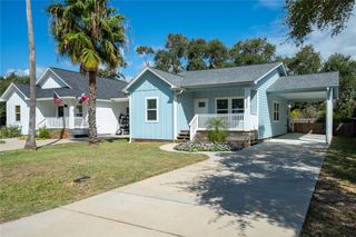 2008 Tule Park Dr, Rockport, TX 78382