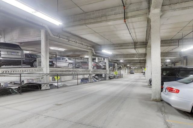 1720 Oak Avenue 501, Evanston, IL 60201