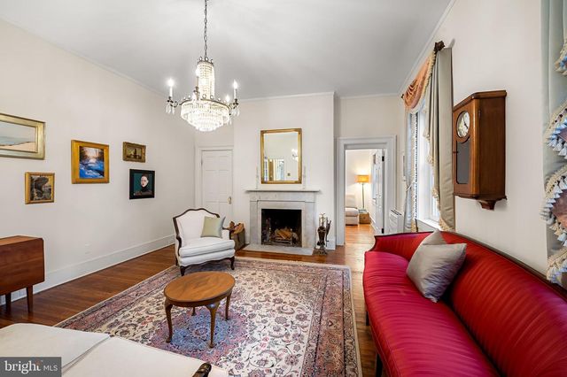 16 W READ ST, Baltimore, MD 21201