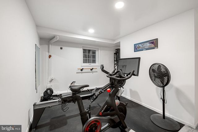 16 W READ ST, Baltimore, MD 21201