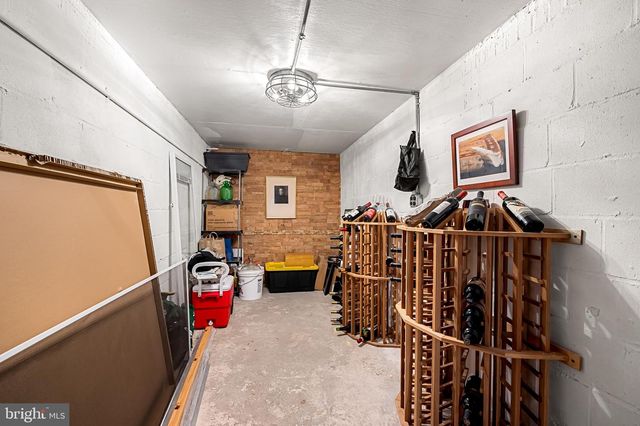 16 W READ ST, Baltimore, MD 21201