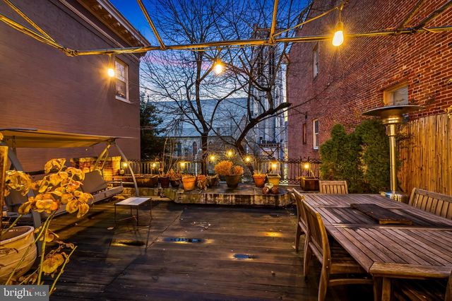 16 W READ ST, Baltimore, MD 21201