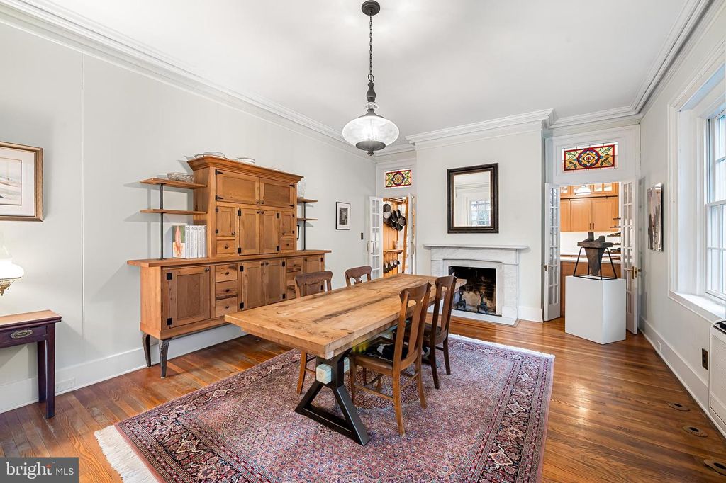 Image 23 of property listing at 16 W READ ST, Baltimore, MD 21201