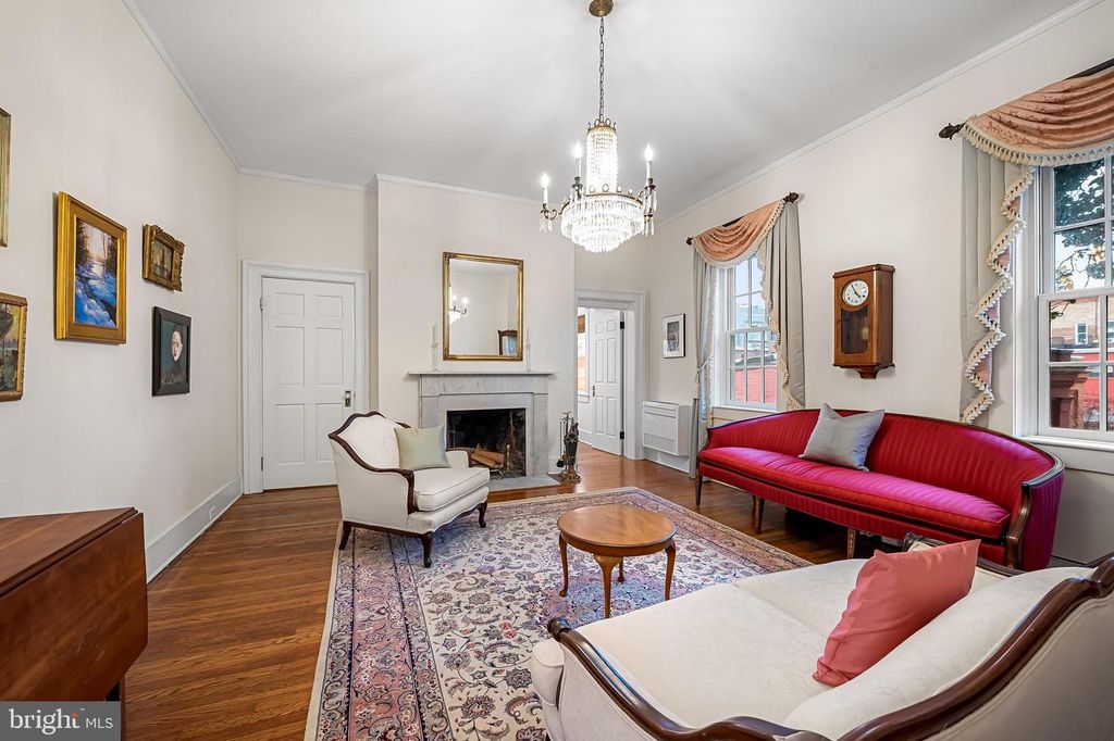 Image 26 of property listing at 16 W READ ST, Baltimore, MD 21201
