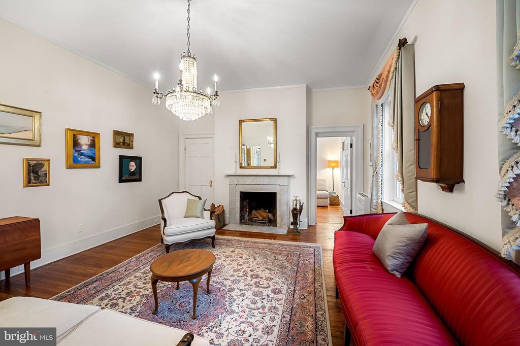 Image 28 of property listing at 16 W READ ST, Baltimore, MD 21201