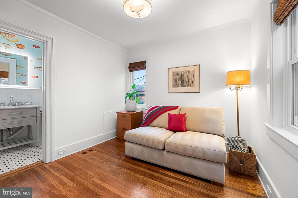Image 29 of property listing at 16 W READ ST, Baltimore, MD 21201