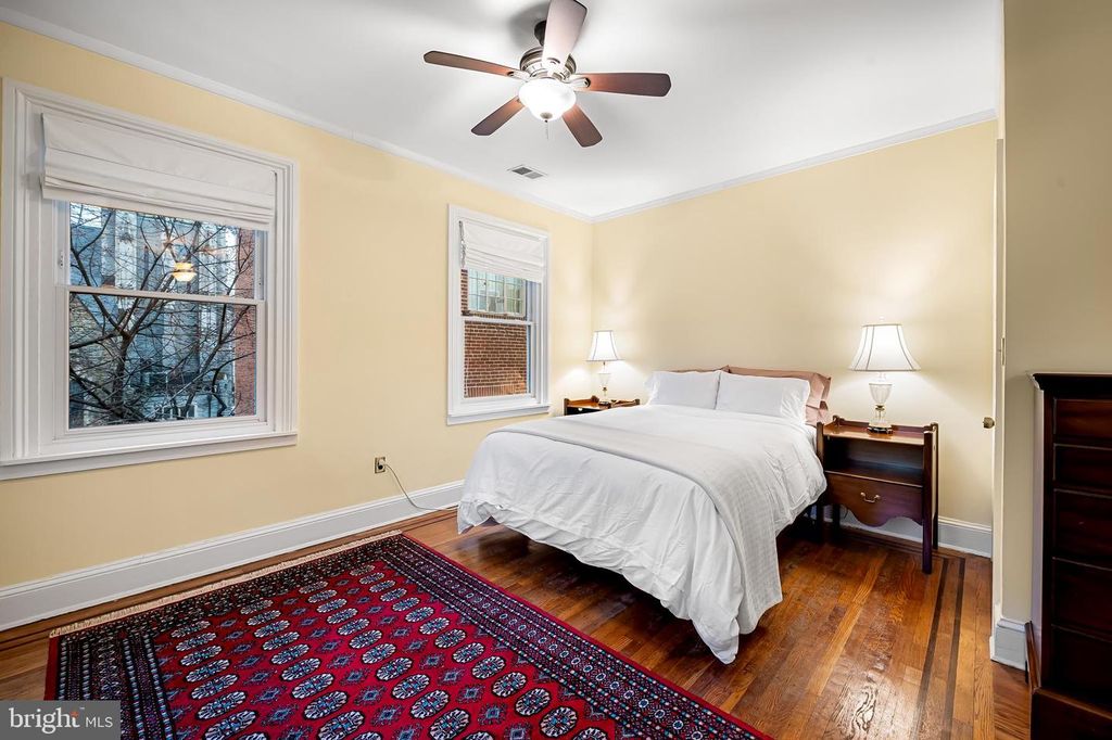 Image 33 of property listing at 16 W READ ST, Baltimore, MD 21201