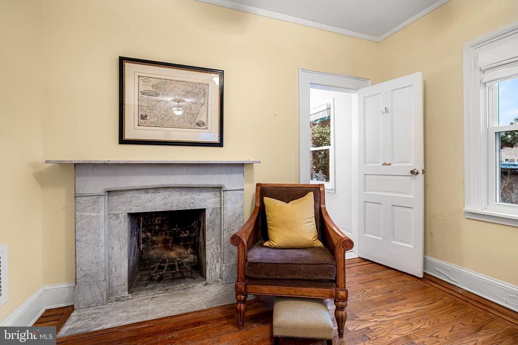 Image 35 of property listing at 16 W READ ST, Baltimore, MD 21201