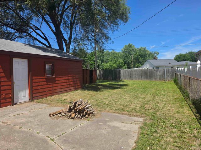 1424 Acacia Street, Saginaw, MI 48602