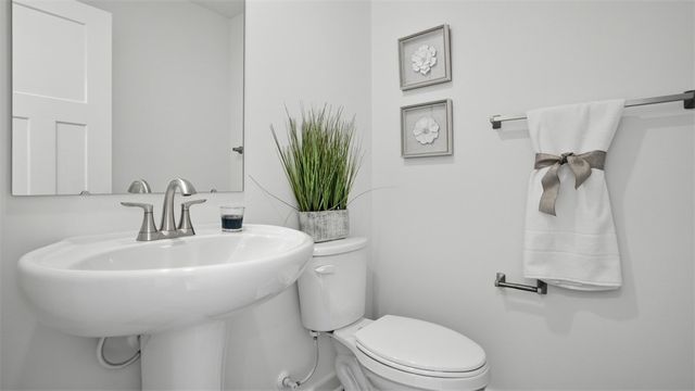 120 Samantha Dr, Center Twp, PA 15061