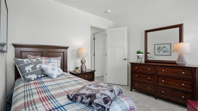 120 Samantha Dr, Center Twp, PA 15061