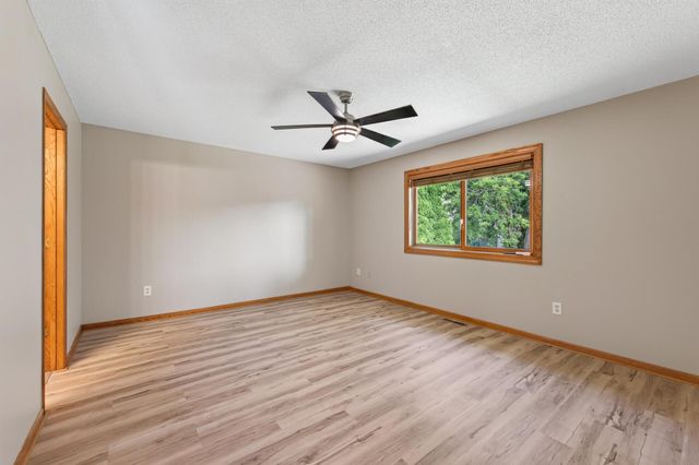 1819 9th Avenue SE, Forest Lake, MN 55025