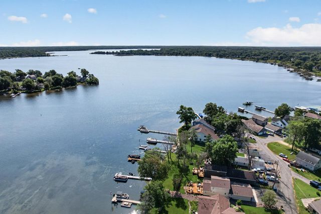 1819 9th Avenue SE, Forest Lake, MN 55025