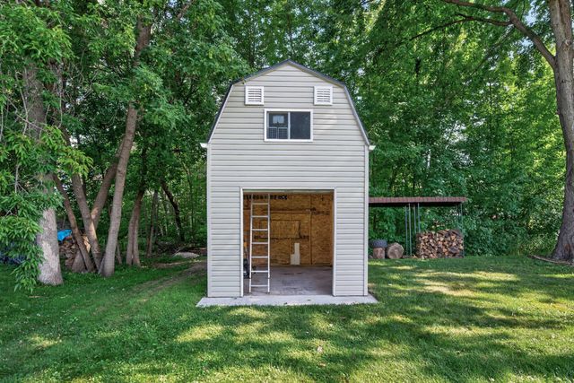 1819 9th Avenue SE, Forest Lake, MN 55025