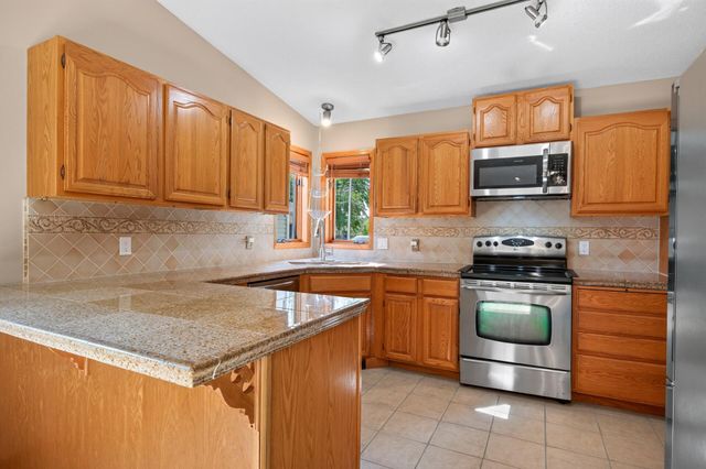 1819 9th Avenue SE, Forest Lake, MN 55025