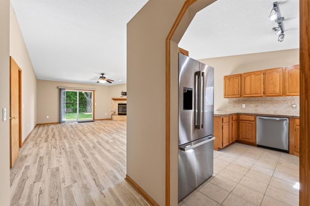 1819 9th Avenue SE, Forest Lake, MN 55025