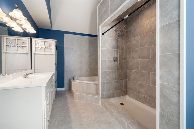 27 Stillman St, Framingham, MA 01702