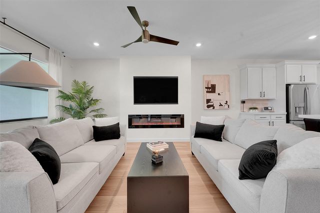 1878 Wandering Willow Way, Loxahatchee, FL 33470