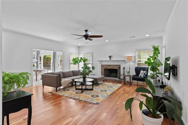 1610 Oakfield Lane, Roswell, GA 30075