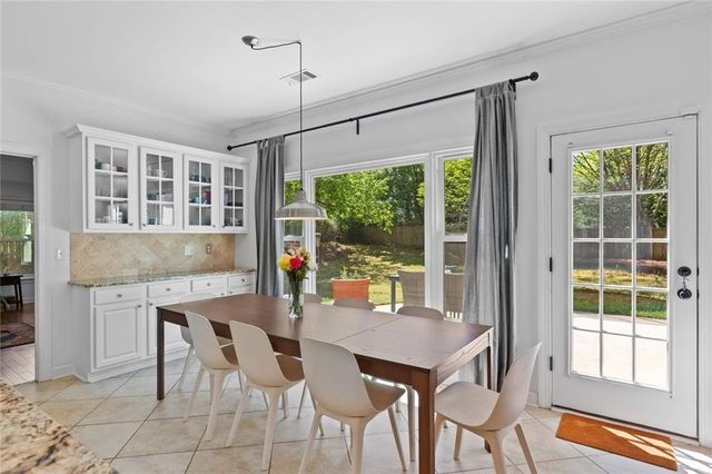 1610 Oakfield Lane, Roswell, GA 30075