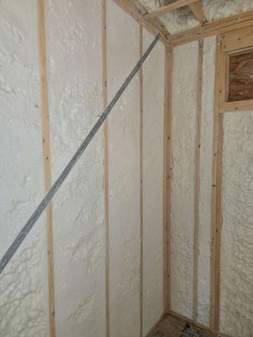 95 Leicester St., Oxford, MA 01540