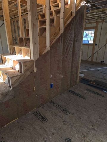 95 Leicester St., Oxford, MA 01540