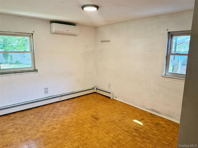 142 Palmer Street, Brentwood, NY 11717