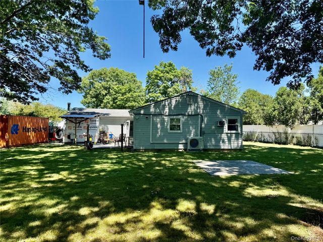 142 Palmer Street, Brentwood, NY 11717