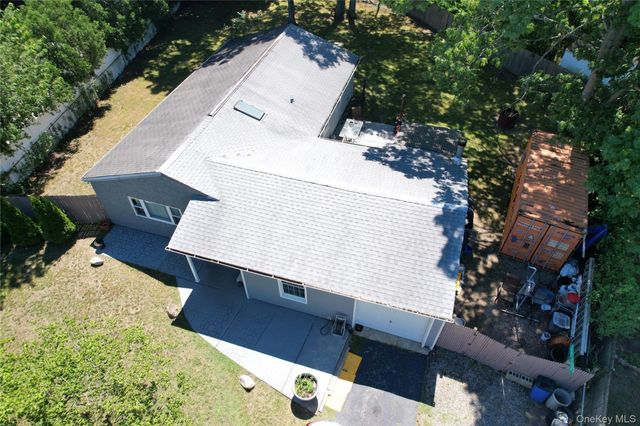 142 Palmer Street, Brentwood, NY 11717