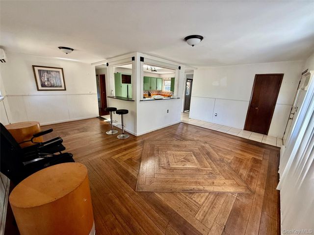 142 Palmer Street, Brentwood, NY 11717