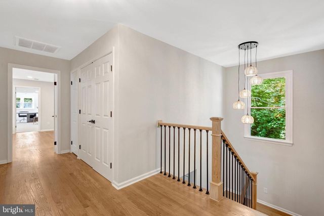 7807 WILLOWBROOK RD, Fairfax Station, VA 22039
