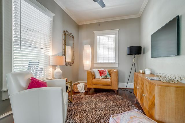 2116 Hurley Avenue, Fort Worth, TX 76110