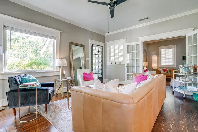 2116 Hurley Avenue, Fort Worth, TX 76110