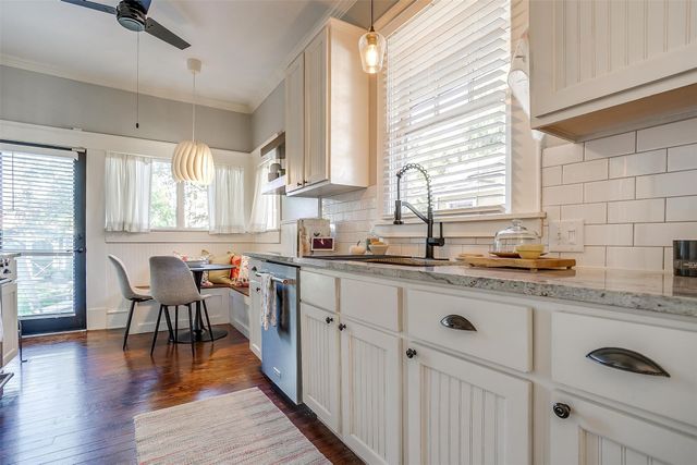 2116 Hurley Avenue, Fort Worth, TX 76110