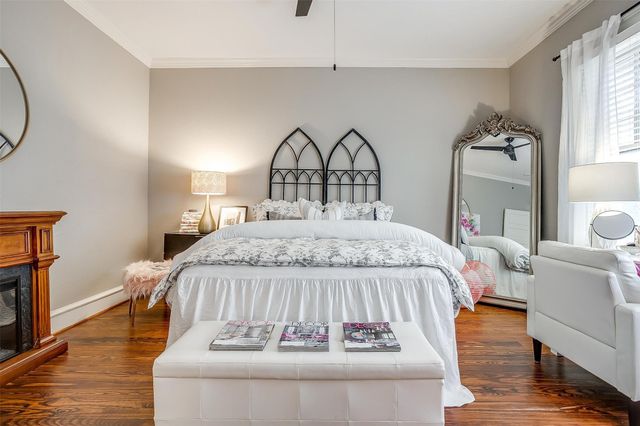 2116 Hurley Avenue, Fort Worth, TX 76110