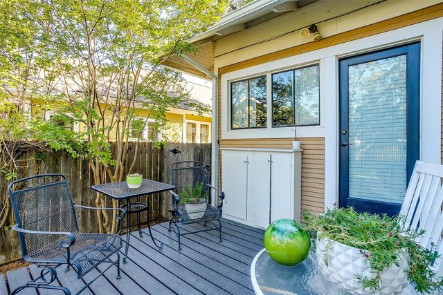 2116 Hurley Avenue, Fort Worth, TX 76110