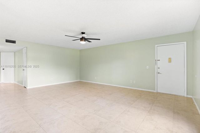 20 Lake Vista Trl Apt 107, Port St Lucie, FL 34952