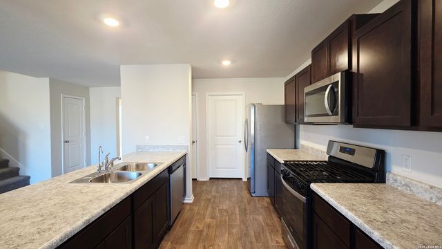 13743 Red Rock Run, San Antonio, TX 78254