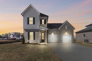166 Oasis Dr, La Vergne, TN 37086