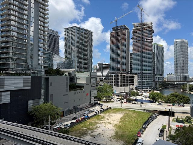 41 SE 5th St 716, Miami, FL 33131