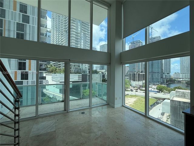 41 SE 5th St 716, Miami, FL 33131