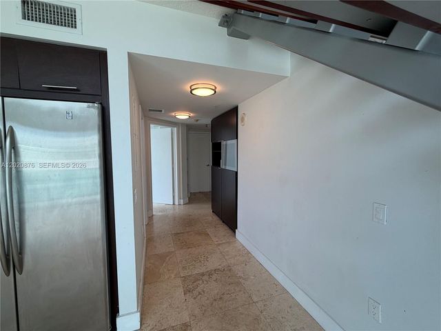 41 SE 5th St 716, Miami, FL 33131