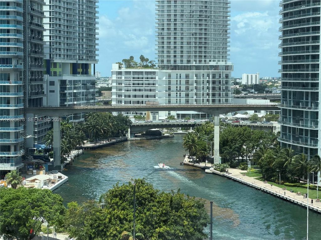 41 SE 5th St 716, Miami, FL 33131
