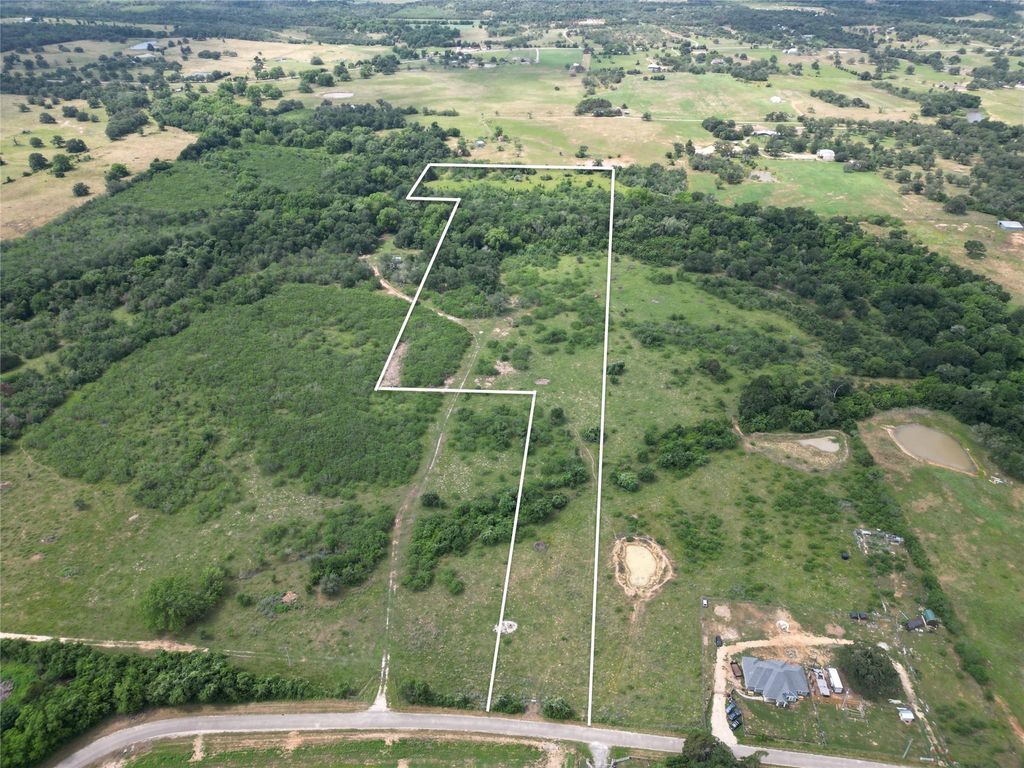 285 Watterson School RD, Red Rock, TX 78662