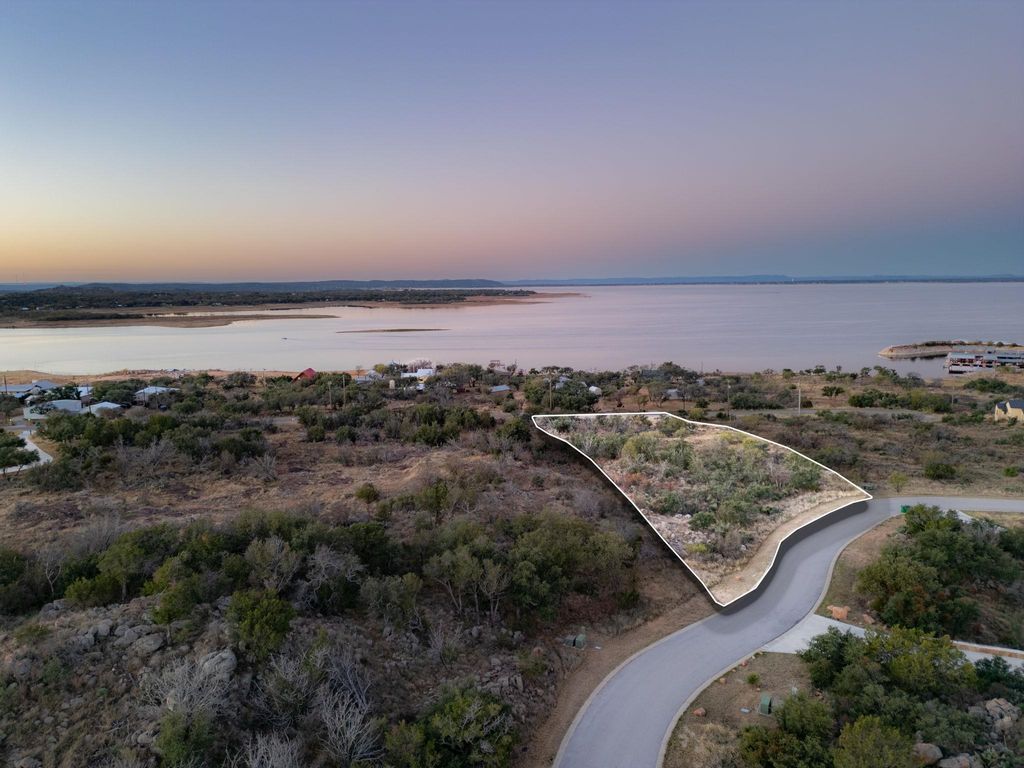 244 Peninsula DR, Burnet, TX 78611